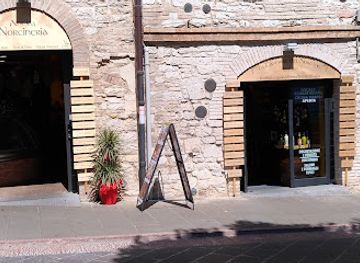 italy/assisi/restaurant/antica-norcineria-umbra