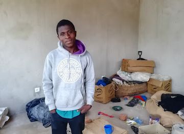 tanzania/kigoma/restaurant/bbq-chicken