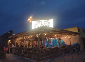 california/joshua-tree-national-park/restaurant/giant-rock-meeting-room
