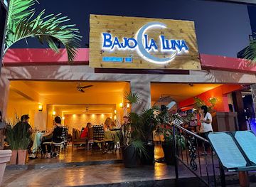 mexico/los-cabos/restaurant/bajo-la-luna-restaurant-lounge