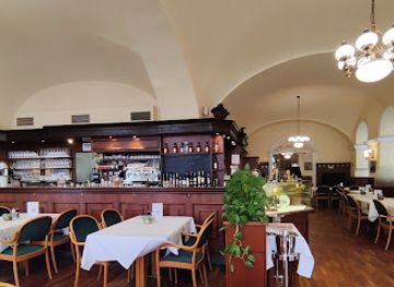 austria/vienna-woods/restaurant/restaurant-vienne-onurchefs