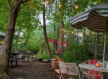 new-york/catskill-mountains/restaurant/creek-bar-catskills