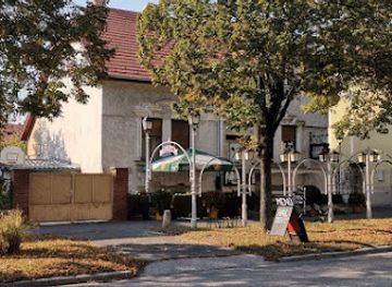 hungary/gyor/restaurant/cezar-pince-vendeglo