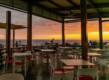 el-salvador/coastal-region/restaurant/pelicanos-restaurant