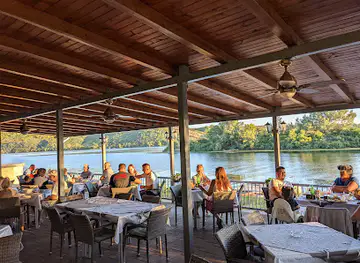 Riblji restoran "Dunavski cvet"