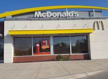 wisconsin/sturgeon-bay/restaurant/mcdonald-s