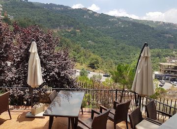 lebanon/metn/restaurant/la-chicane-restaurant