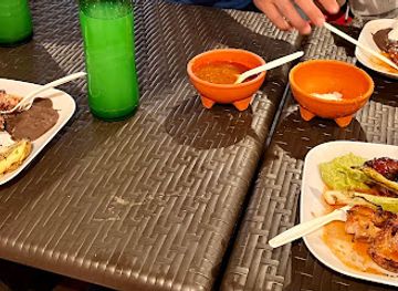 guatemala/panajachel/restaurant/humo-en-tus-ojos