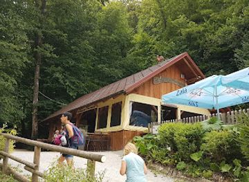 slovenia/styria/restaurant/ribnik-steska