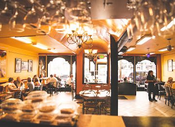 oregon/cascade-range/restaurant/nicholas-restaurant-lebanese-mediterranean-cuisine
