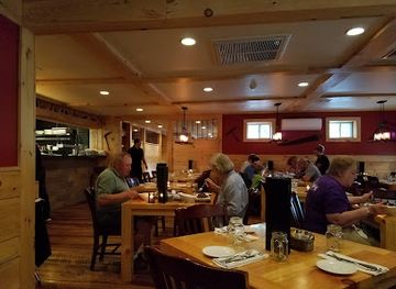 connecticut/danbury/restaurant/the-cue-restaurant