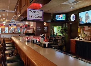 west-virginia/weirton/restaurant/the-ville-restaurant-bar