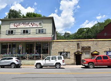 west-virginia/dolly-sods-wilderness/restaurant/krissis-country-roadhouse-al-s-upper-inn-club