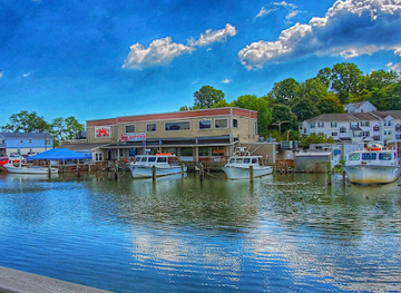 maryland/chesapeake-and-ohio-canal-national-historical-park/restaurant/abners-crab-house