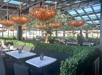 texas/dallas/restaurant/rh-rooftop-restaurant-dallas