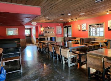 texas/austin/south-congress/restaurant/the-little-darlin