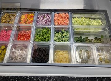 canada/prairies/restaurant/prairie-donair-51st