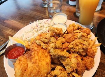 massachusetts/gloucester/restaurant/decklyn-s