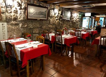 portugal/guimaraes/restaurant/cozinha-regional-santiago