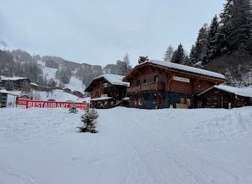 france/la-plagne/restaurant/le-petit-chaperon-rouge