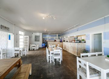 south-africa/amatola-mountains/restaurant/kidd-s-beach-tea-room