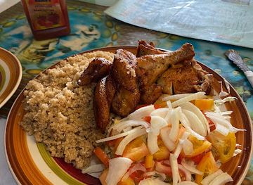 sierra-leone/bonthe/restaurant/med-hannah-aberdeen-beach-restaurant