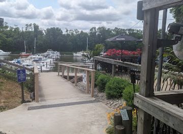 delaware/lums-pond-state-park/restaurant/grain-h2o