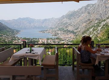 montenegro/piva/restaurant/restoran-vidikovac