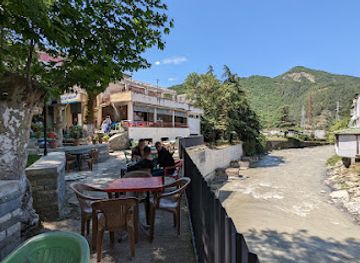 albania/skrapar/restaurant/verori-drita-e-tomorrit