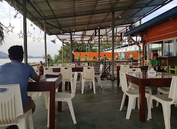 myanmar-burma/pyay/restaurant/wish-river-view-restaurant