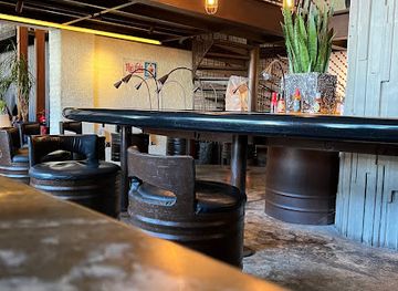 kuwait/kuwait-zoo/restaurant/lazy-cat