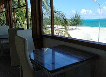 maldives/thinadhoo-island/restaurant/water-deck