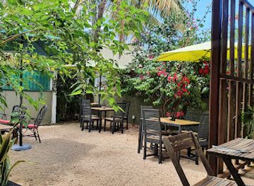 mauritius/agalega/restaurant/island-babe-healthy-food