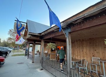 kansas/central-plains/restaurant/the-hoof-horn-steakhouse