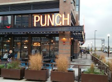 ohio/cleveland/downtown-cleveland/restaurant/punch-bowl-social
