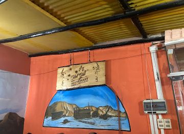 bolivia/salar-de-uyuni/restaurant/hot-grill-gibas-anticuchos