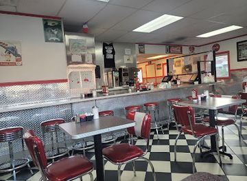 ohio/akron/downtown-akron/restaurant/the-lamp-post