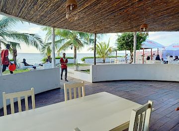 mozambique/manica-province/restaurant/por-do-sol