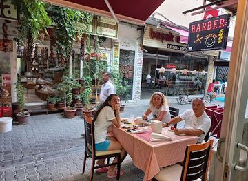turkiye/kusadasi/restaurant/merakli-ev-yemekleri