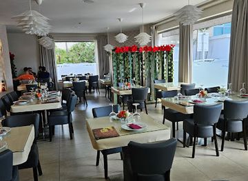 gibraltar/catalan-bay/restaurant/curry-and-sushi