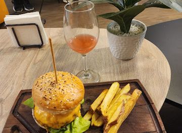 bolivia/tarija-valley/restaurant/soho