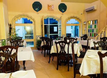 india/jaipur/city-palace/restaurant/the-grand-peacock-restaurant