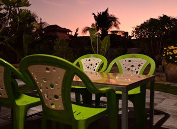 vietnam/mui-ne/restaurant/he-m-food-drink