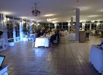 poland/zegrze-reservoir/restaurant/riviera-resort