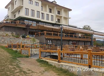 kosovo/white-drin-waterfall/restaurant/belle-vue-restaurant