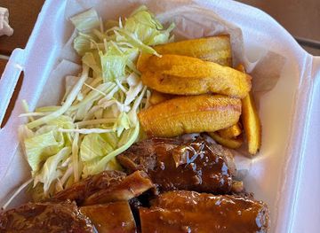 saint-kitts-and-nevis/old-road-town/restaurant/the-jerk-house