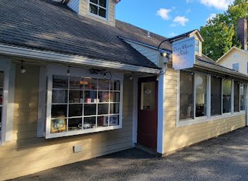 massachusetts/berkshires/restaurant/once-upon-a-table