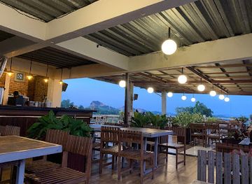 indonesia/east-kalimantan/restaurant/d-puncak-cafe-resto