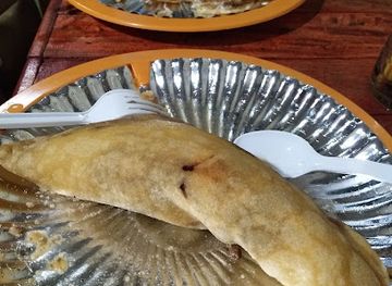 philippines/vigan/restaurant/ashtin-vigan-empanada