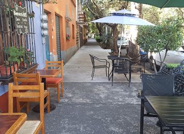 mexico/mexico-city/coyoacan/restaurant/la-vienet